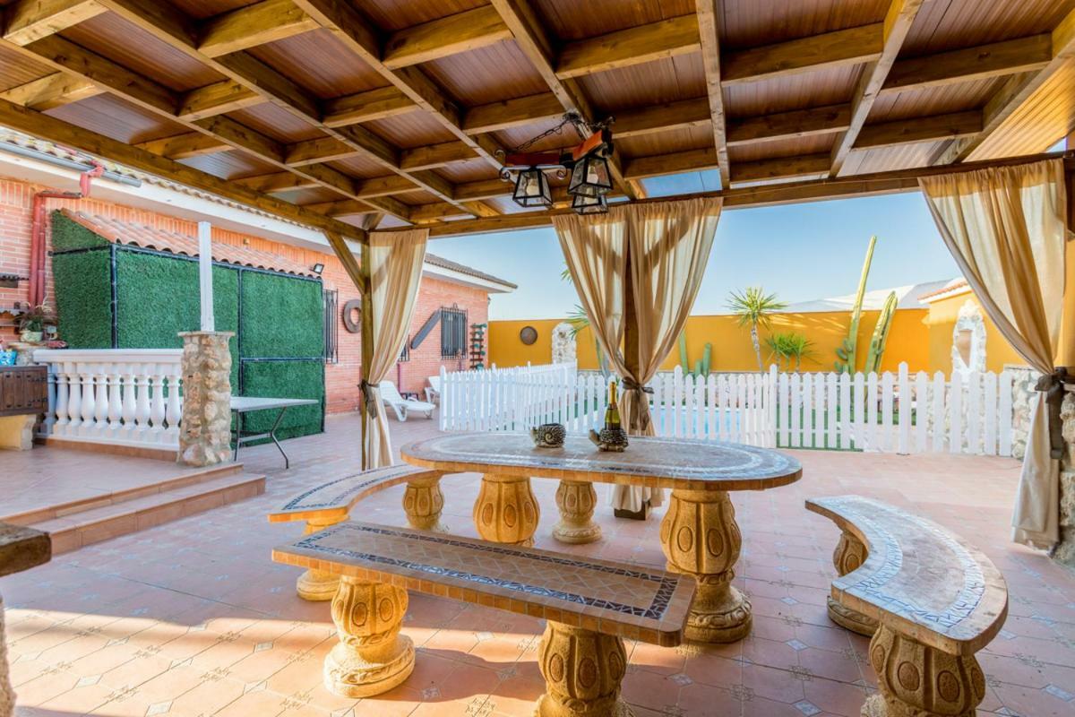 Casa Ludima Villa Fuentes de Andalucía Kültér fotó